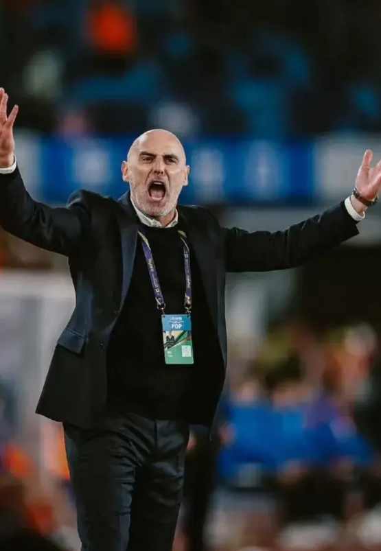 早就说过，上海海港穆斯卡特教练不过如此，去年有奥斯卡和巴尔加斯等超级强援，只凭一