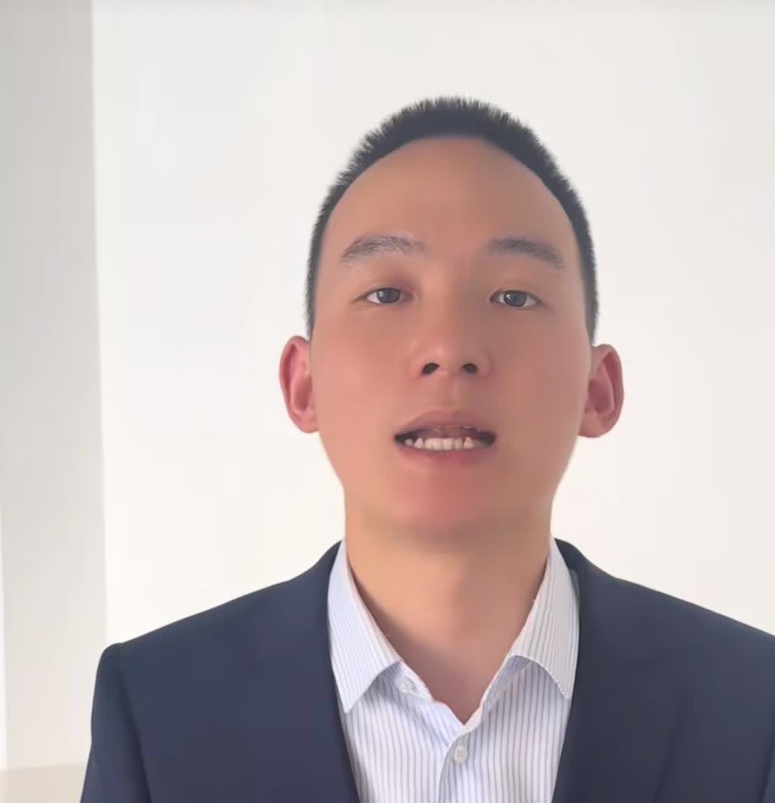 今天晚上，深圳富二代谢浩男干大事去了，这件事非常有意义，原来是谢浩男做公益去了。