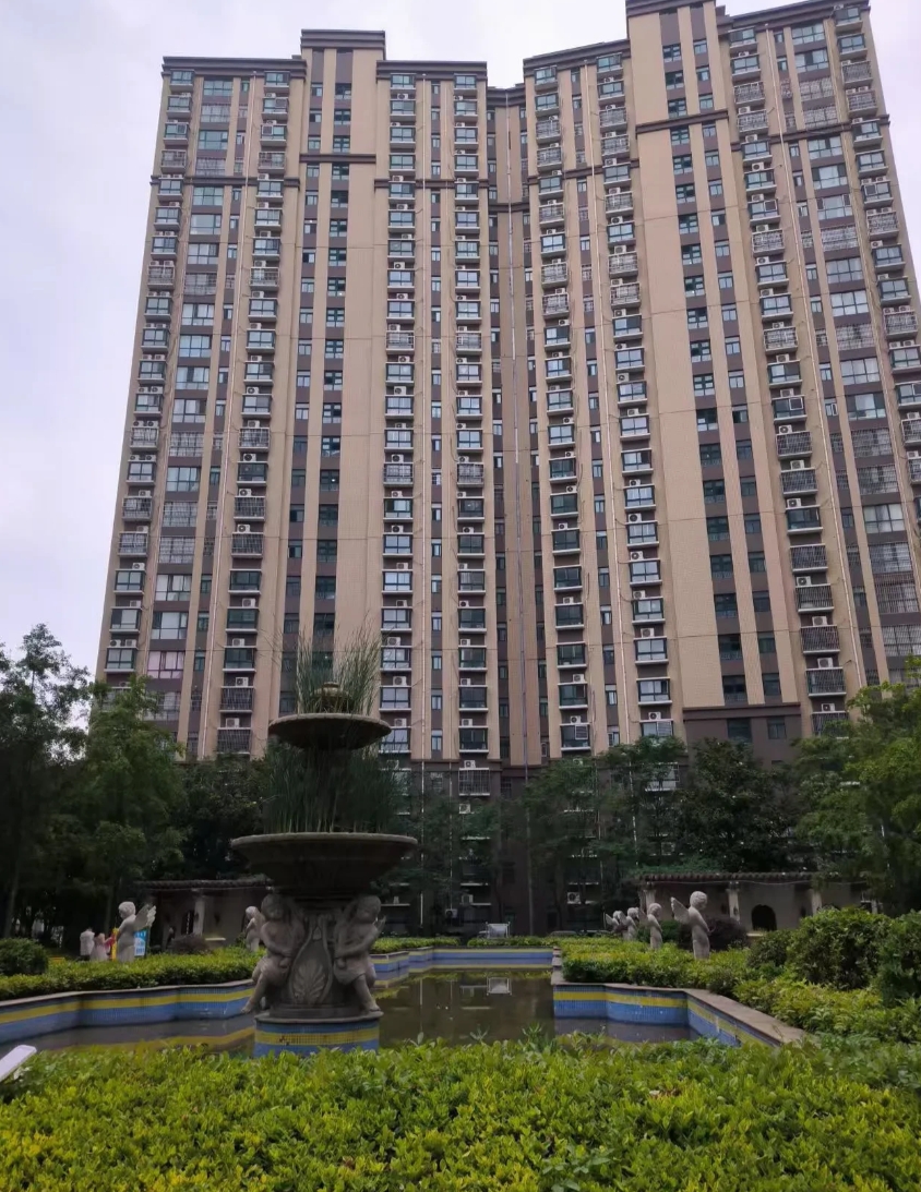儿子说让我们把房子卖了，和他们住一起

昨天，儿子打电话说单位效益不好，降薪了，
