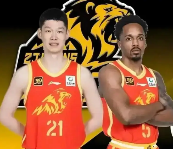 如果广厦今年夺冠！
下面这波连锁反应绝对能炸翻热搜！
1、布朗这尊大杀器直接原地
