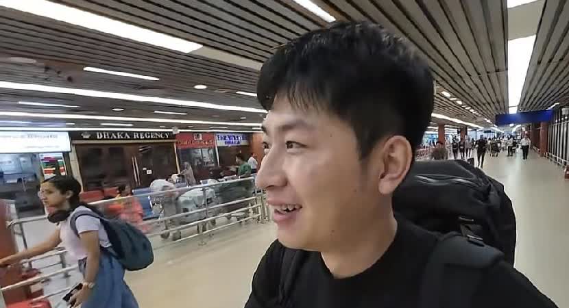 杜克与孟加拉一哥的坦白局！
谁也没想到刚回国不久的杜克又来到了孟加拉，这次他是