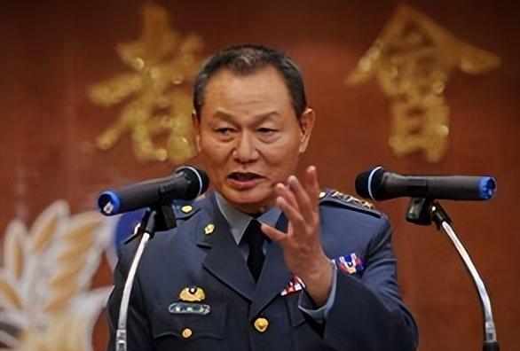 岛内终于有人站出来说实话了！5月27日，台湾“前国安局长”李翔宙的一番话，直白地
