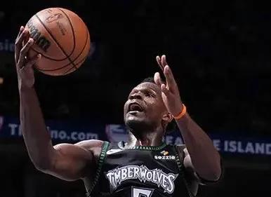 #2025-26赛季NBA常规赛# 
北京时间12月9日，NBA仅安排了三场比赛