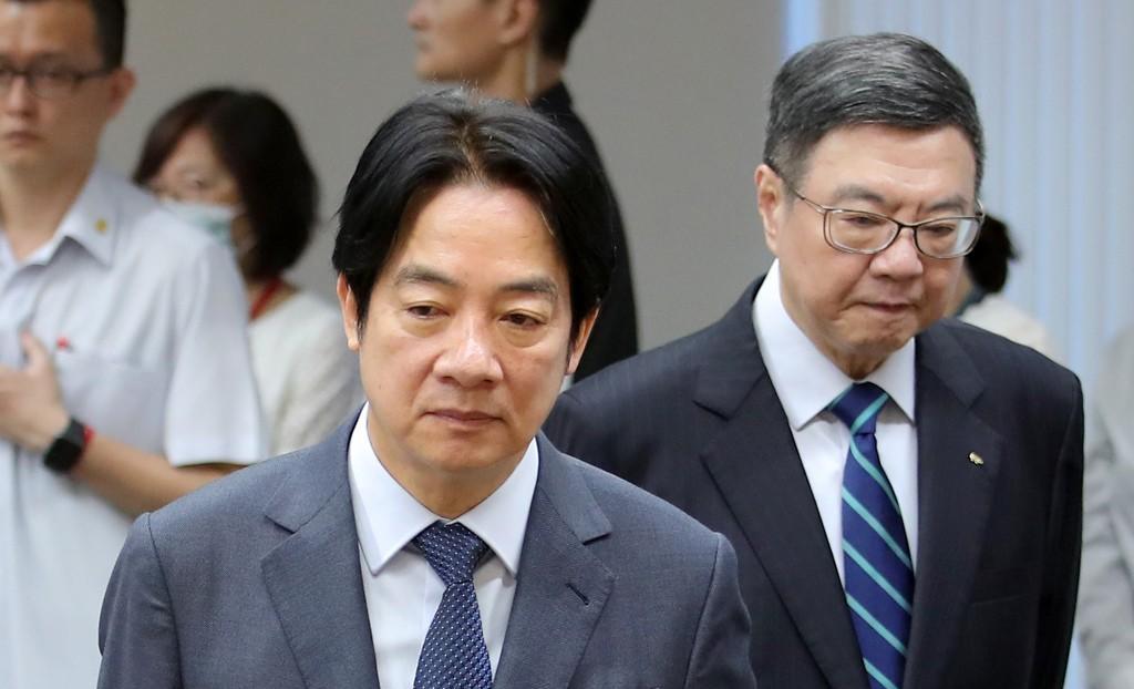 民进党当局“大罢免”失败，24名国民党人士或全部过关，赖清德已找好“背锅侠”
今