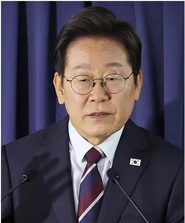 李在明剑指亚太国家经济合作领导人会议！这是李在明外交的真正起点！
中日美等世界强