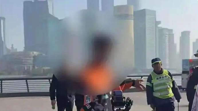 袁某直播煽动网络暴力被拘：网络主播的底线何在？