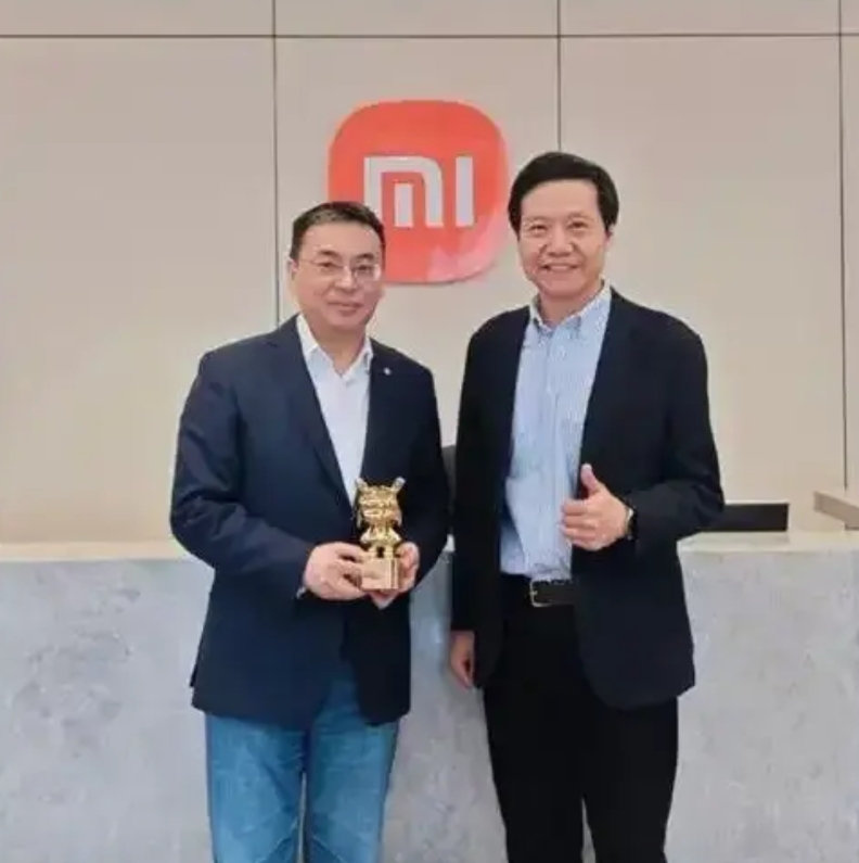 2019年小米收购小辣椒团队时，业界猜测创始人王晓雁将被边缘化，但雷军反其道而行