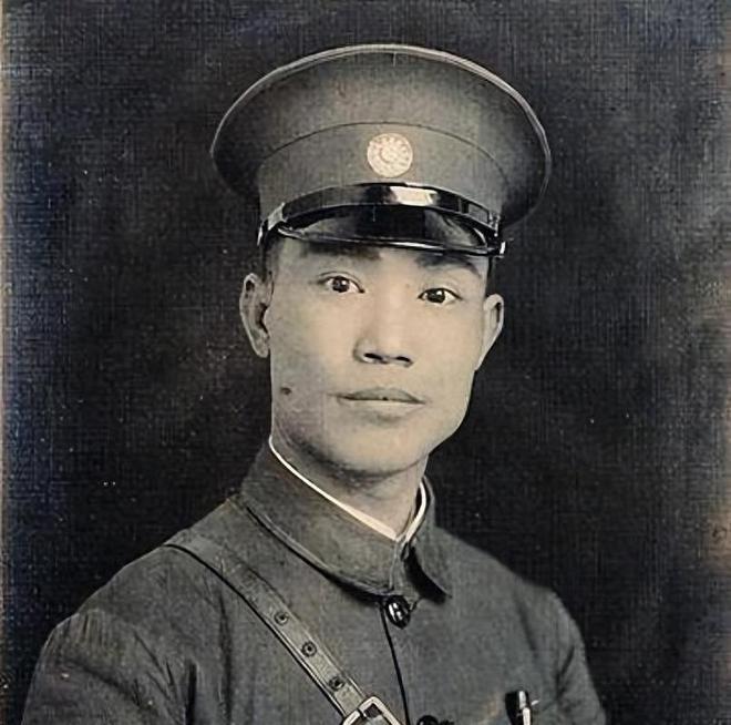 1925年，陈诚回家奔丧，妻子知道他回来后，十分开心，晚上想与丈夫同房，不料，还