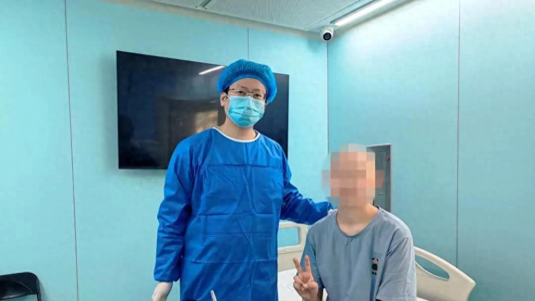 抗癌三年男生离世，300万人在线围观勇敢，却无人听见他的悲鸣