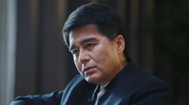 冯大凯他狡猾狠辣，但是内心深处也有那么一丝丝的脆弱和孤独！