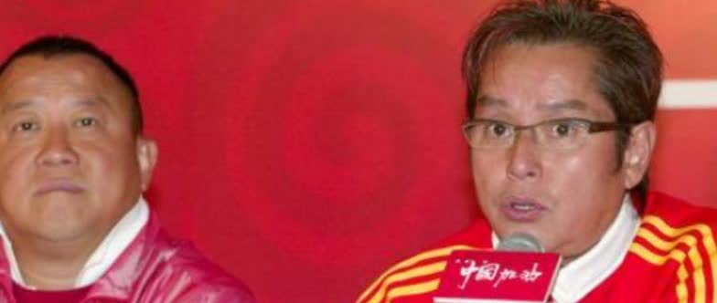 2006年，谭咏麟挖苦曾志伟：“恭喜你啊，嫁女荣升岳父。”曾志伟怒骂：你怎么还没