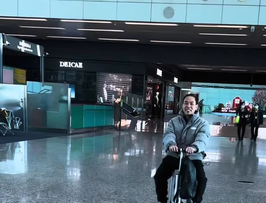 张大炮，真是不愧人称臭嘴炮。翻手为雨覆手为云，一会又要启动戈雅饭堂，一会又是给老