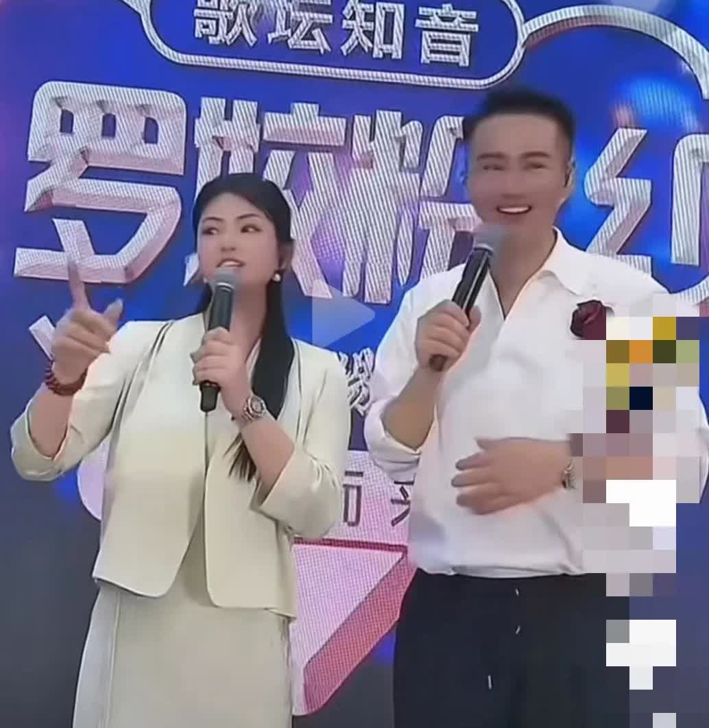 把徐子崴说成是一个吃软饭的男人也不为过。只因他靠着能说会道的嘴皮子，把这种吃软饭