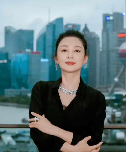 我去，这张合照真是让人瞠目结舌啊！
