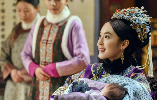 “民间妇人不能入紫禁城，后宫妃嫔的母亲不能入宫探视，只有三婆能出入紫禁城。”三婆