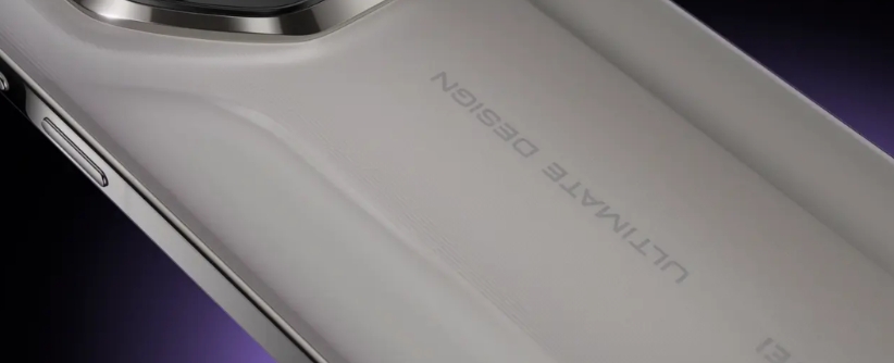 很多人说，全金属手机回不去了，因为5G天线、散热、信号一堆难题。可华为偏不信邪，