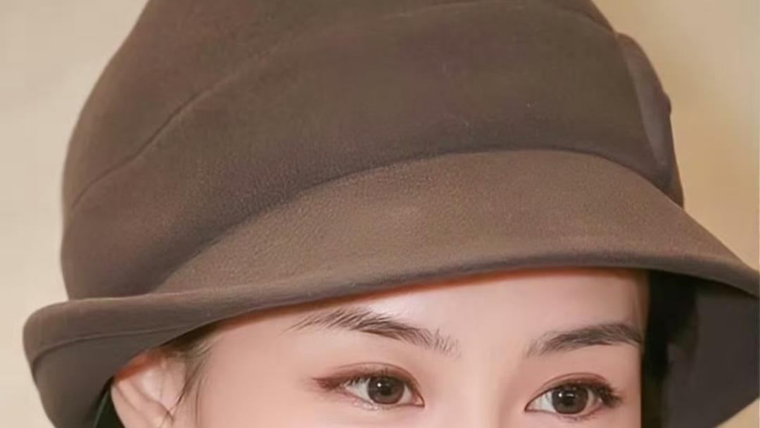 阿娇“半永久眼线”