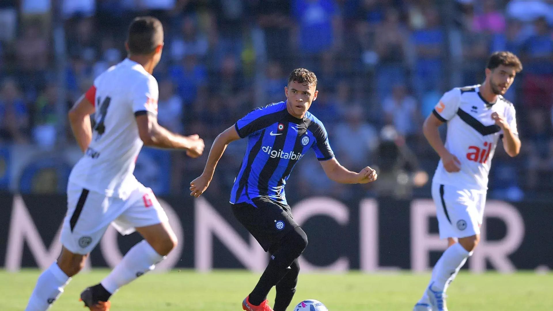 拜仁锁定凯恩接班人！2000万解约金抢霍村神锋，他能接班吗？