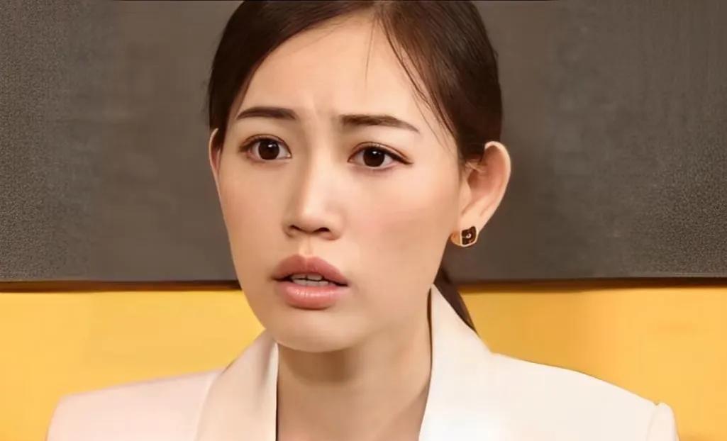越来越不理解马蓉了
一个全心全意把所有钱都交给你
没有绯闻洁身自好的老实人
你咋