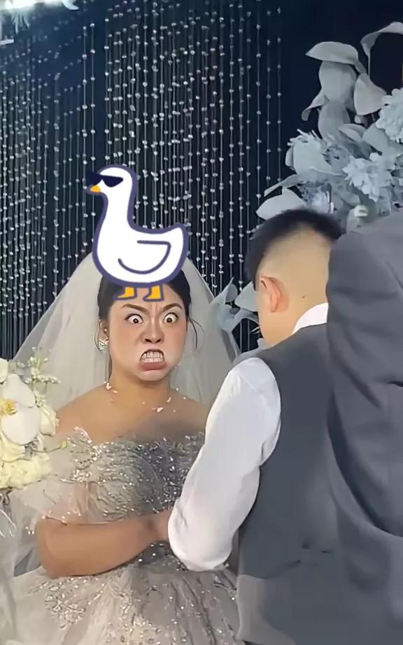 形容老婆凶梁山好汉中有母夜叉
母老虎，虎妈这些形容都挡不住结婚现场抢镜图中的新娘