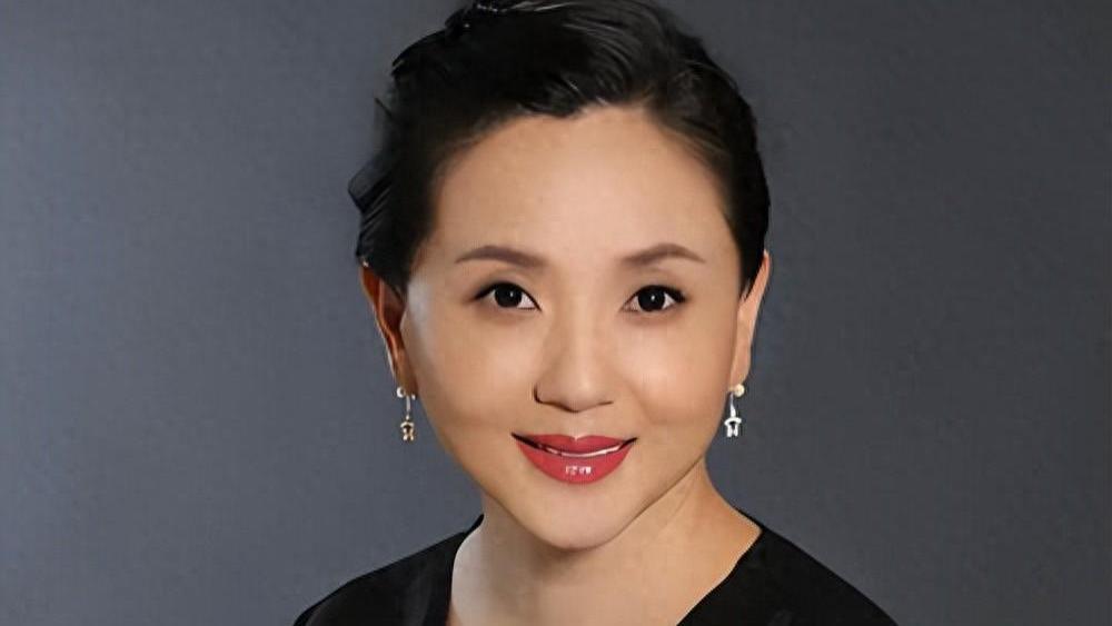 “江南第一美人”陶慧敏：从不接吻戏，当红时嫁给初恋，恩爱至今