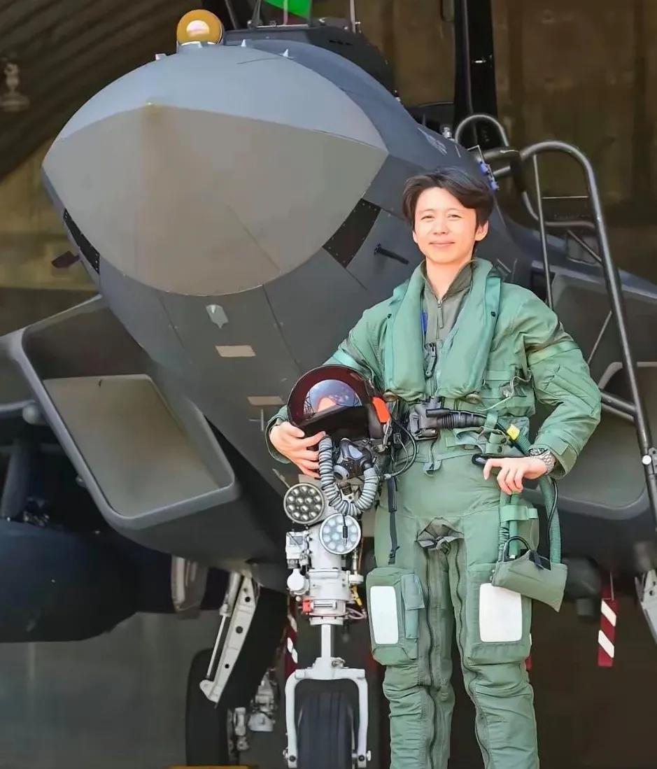 韩国空军真的是亚洲第一吗～
近日，越南网友将本国空军的宣传片。发布到了网络平台上