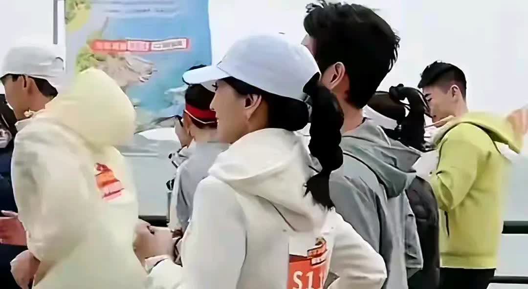 白娘子儿子38岁还不工作 靠妈妈跑马拉松赚钱 继承父亲啃老过日子