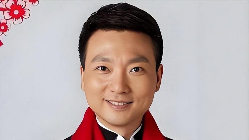 “央视一哥”康辉：我后悔丁克，但爱刘雅洁这件事，从不后悔