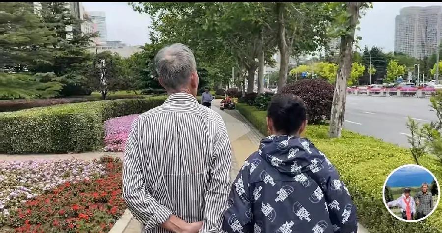 大玲子和爸妈去旅游一家，我一直在看，有时点个赞，却很少评论！
人家领着爸妈走遍了