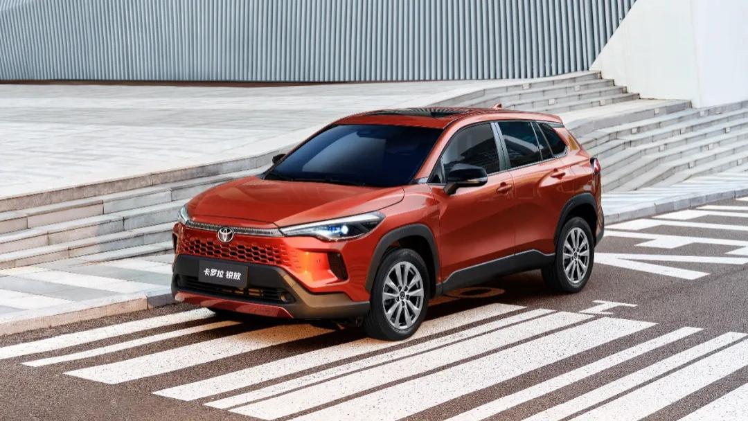 从可靠伙伴到全能知己，全新卡罗拉锐放的“聪明”进化论