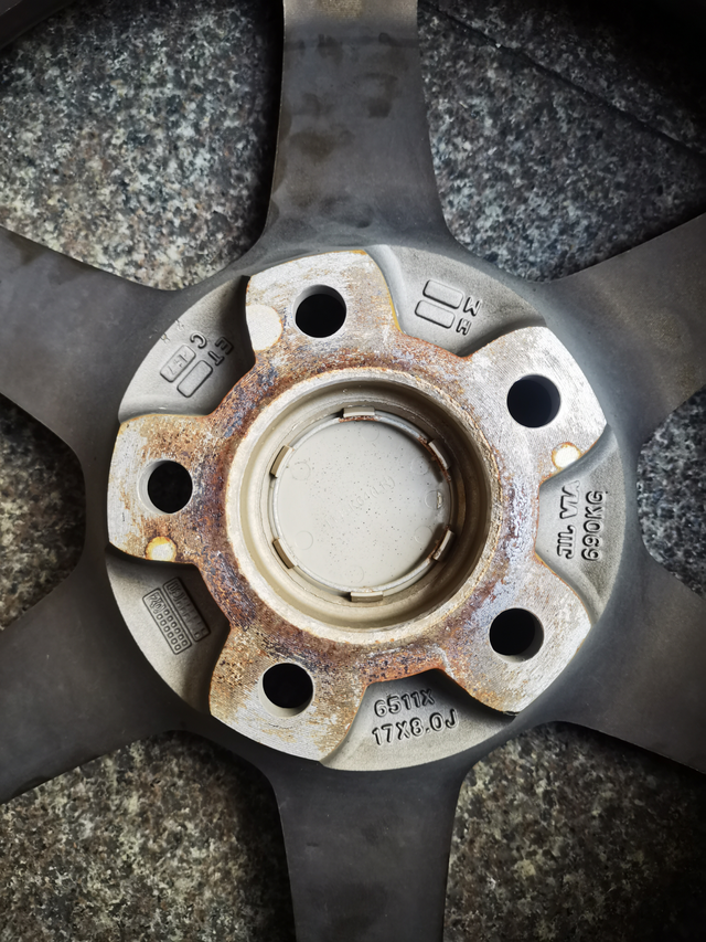 十代思域如何选轮胎
大佬们这轮毂数据最多能装多宽的胎？