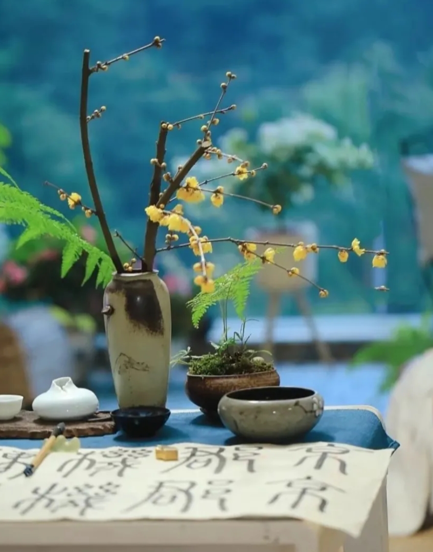 很是喜欢的一段话：
“爱你的人给了你力量，批评你的人给了你清醒，帮助你的人给了你
