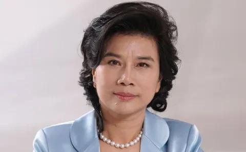 主持人问董明珠:“格力的员工为什么离开后就不能再进格力？”董明珠斩钉截铁:“原因