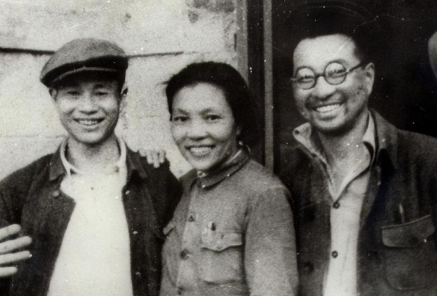 1937年，一西路军战士被俘后找机会逃了出来。途中他遇到一老乡，央求对方送他到黄