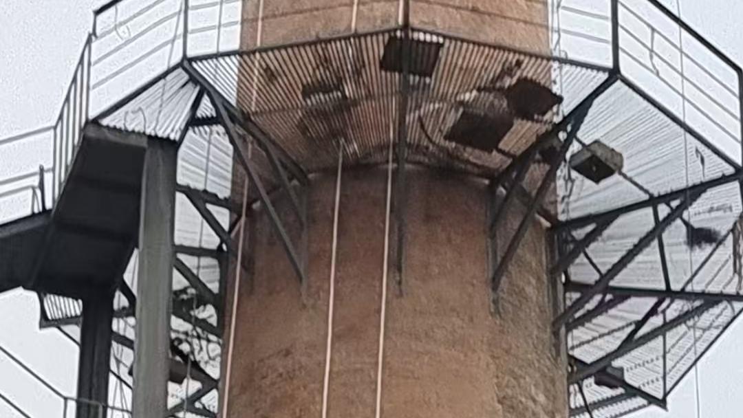 湖南建阳烟囱维修项目竣工 筑牢设备安全防线