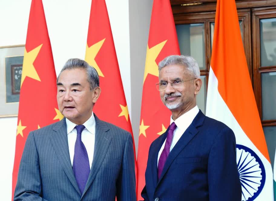 中国和印度谈妥了
当地时间8月18日，中国外交部长王毅在新德里同印度外长苏杰生