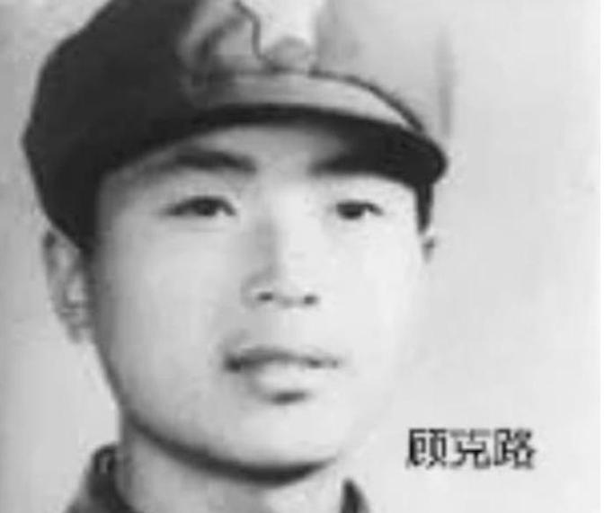1985年，两山轮战前线，一场激烈的遭遇战正在进行中。连长孙兆群突然听到一声巨响