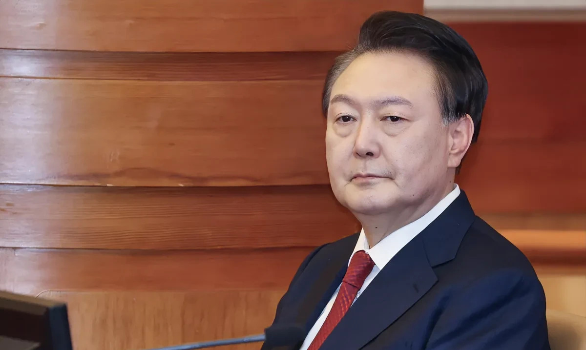 尹锡悦躲过一劫











想不到吧！韩国前总统尹锡悦居然躲过一劫！原