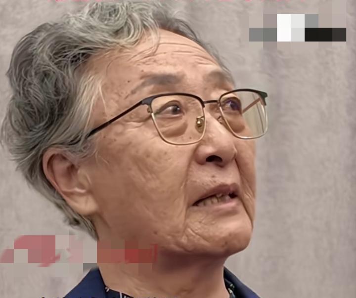 赵尚志的侄女赵战利含泪讲述赵尚志抗战往事藏起受刑血衣只为不让母亲伤心