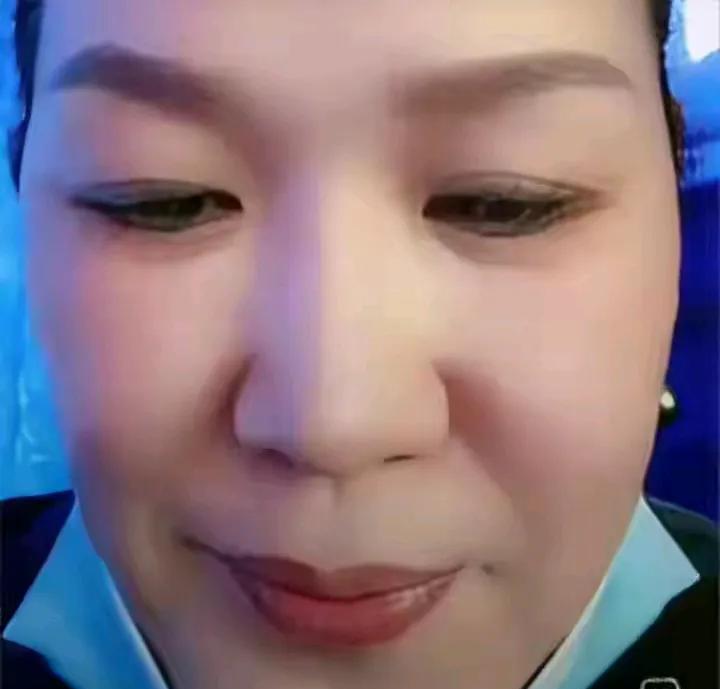 三月直播，爆料当年不窄救火事件真相！90岁老者证实：根本没发生火灾！



网络