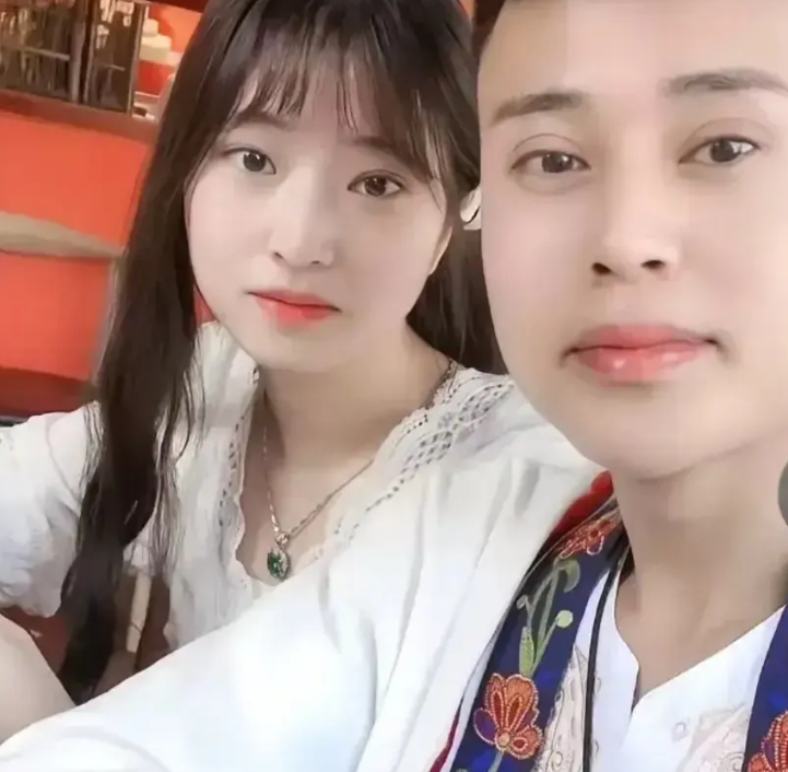 罗大美妹妹表示不会接受道歉，讲述哥哥被害经过，她表示事件发生后，爸爸最怕妈妈寻短