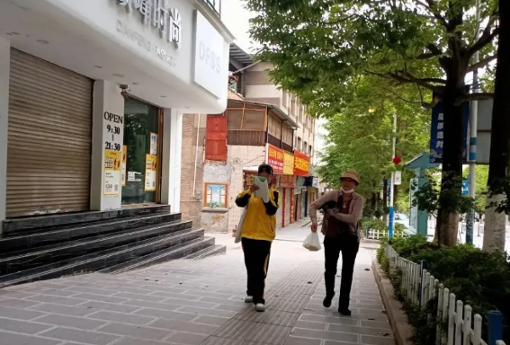 就问你看了气不气？要是我孩子这样，干脆就不要去中考算了。
2025年云南省中考正