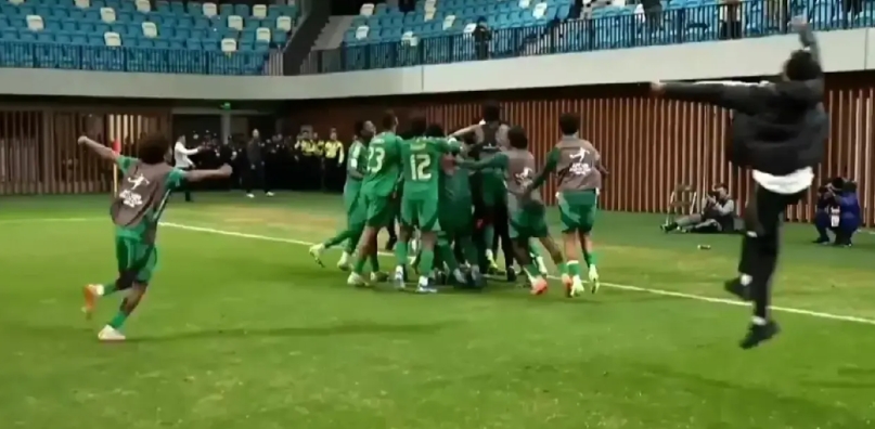 再战沙特，三不要！
1，不要捧杀国足，
2，体能合理分配，
3 ，换人一定要及时