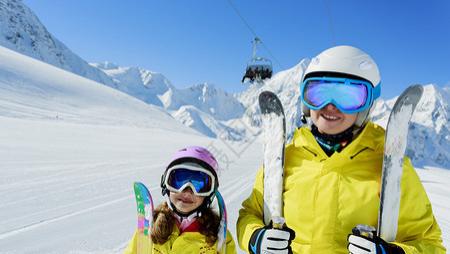 最怕冷的四川人，反而把冰雪运动捧成了日常