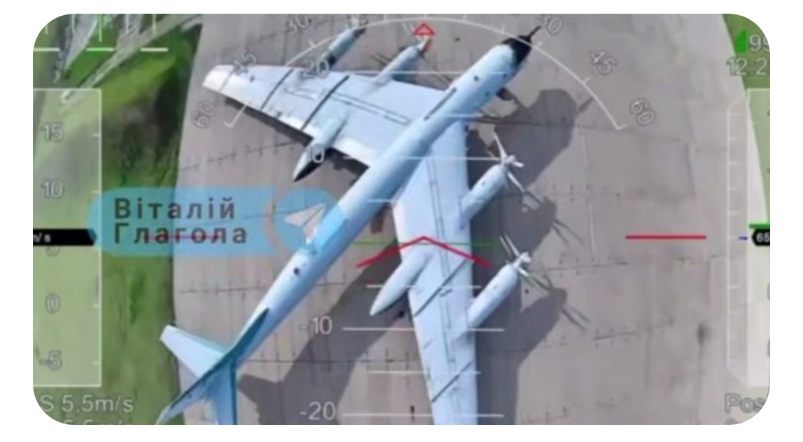乌军偷袭俄军轰炸机群，就好比当年日本人偷袭珍珠港，但是这次事件还要大点，因为乌军