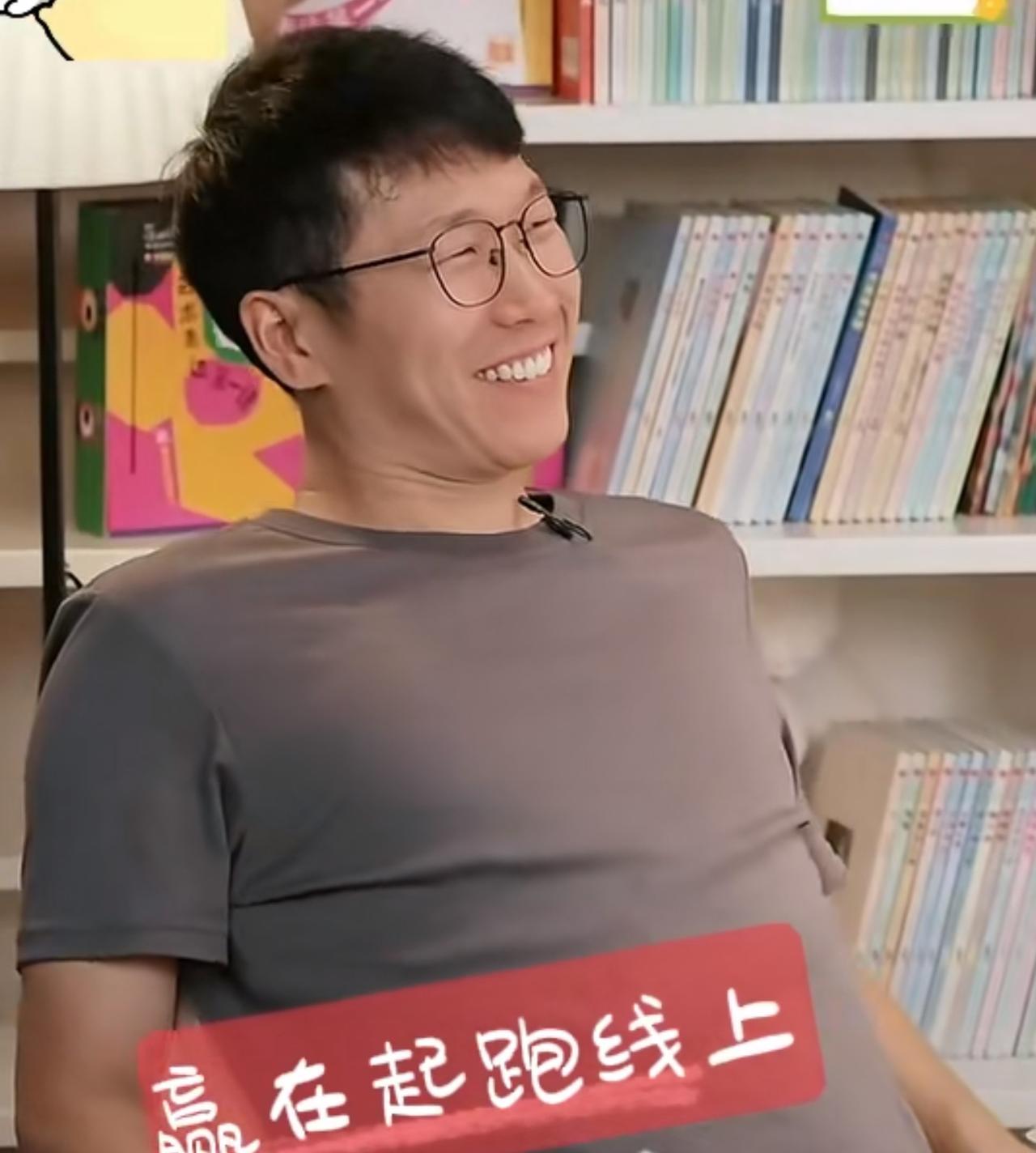 YOYO 说加一现在英语水平怎么样？如果需要我还可以发挥一下我的余热。明明说那太