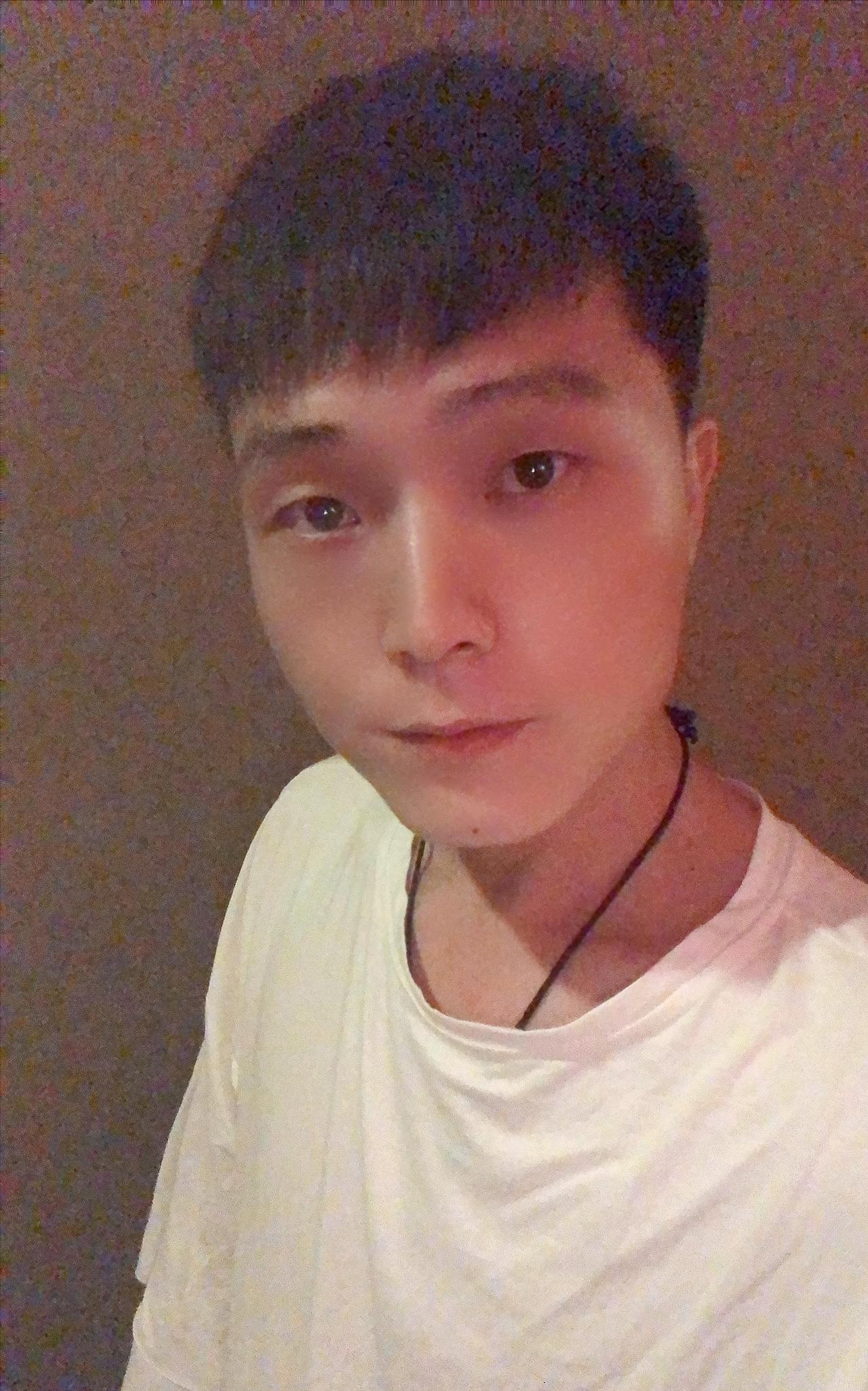 曝知名演员已枪毙！中国娱乐圈首例，倪大红、李雪健被牵连。
娱乐圈向来不缺新闻，但