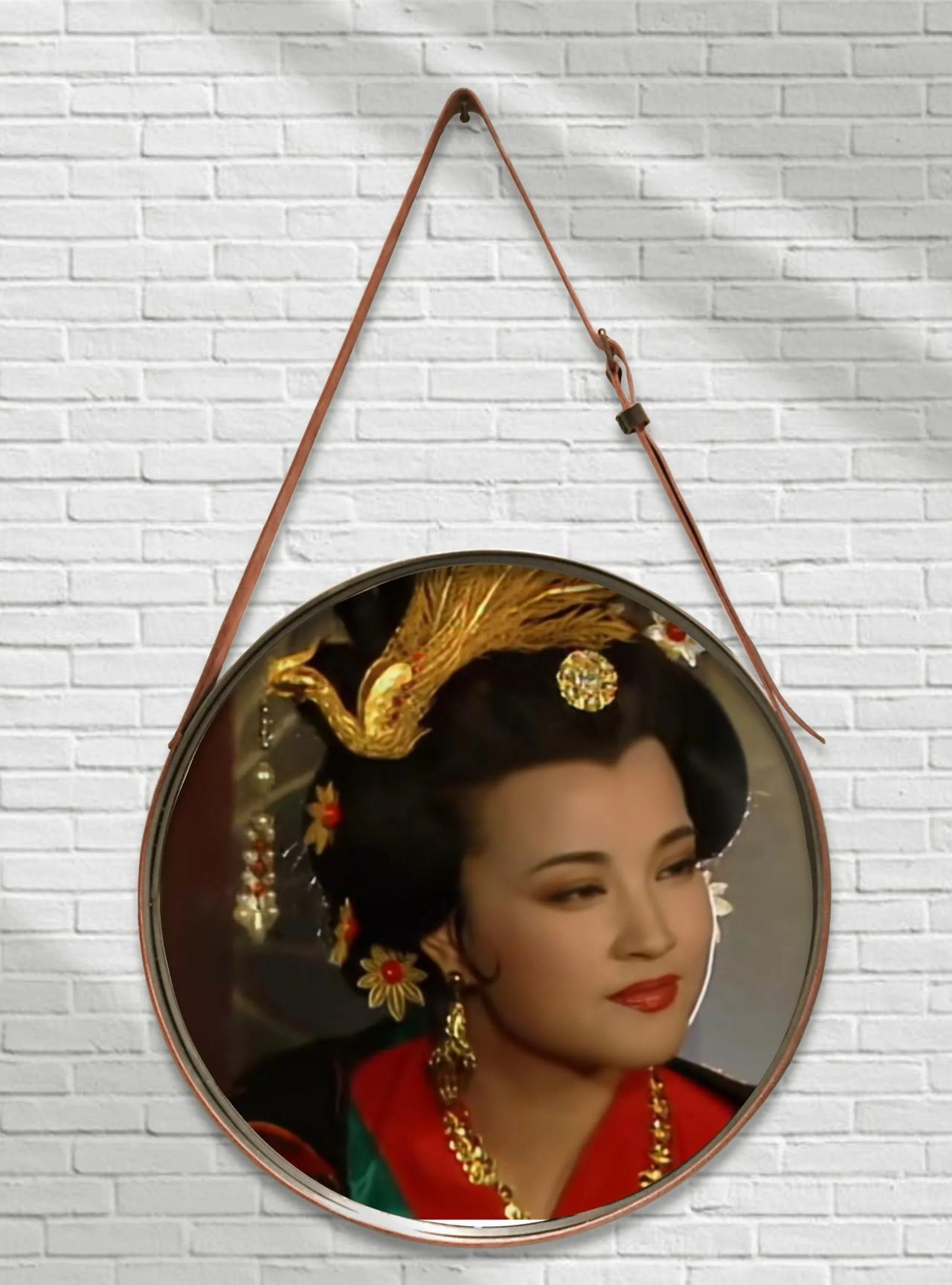换一个自带抱怨思维的人站在武则天的人生里会说什么？
天底下最辛苦的事情就是伺候病