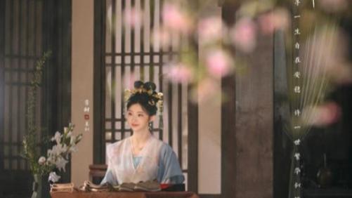 反抗欺压，直面反派，女子重生后让全家大跌眼镜