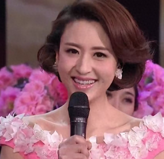张蕾转型背后：神秘老公与她的幸福生活